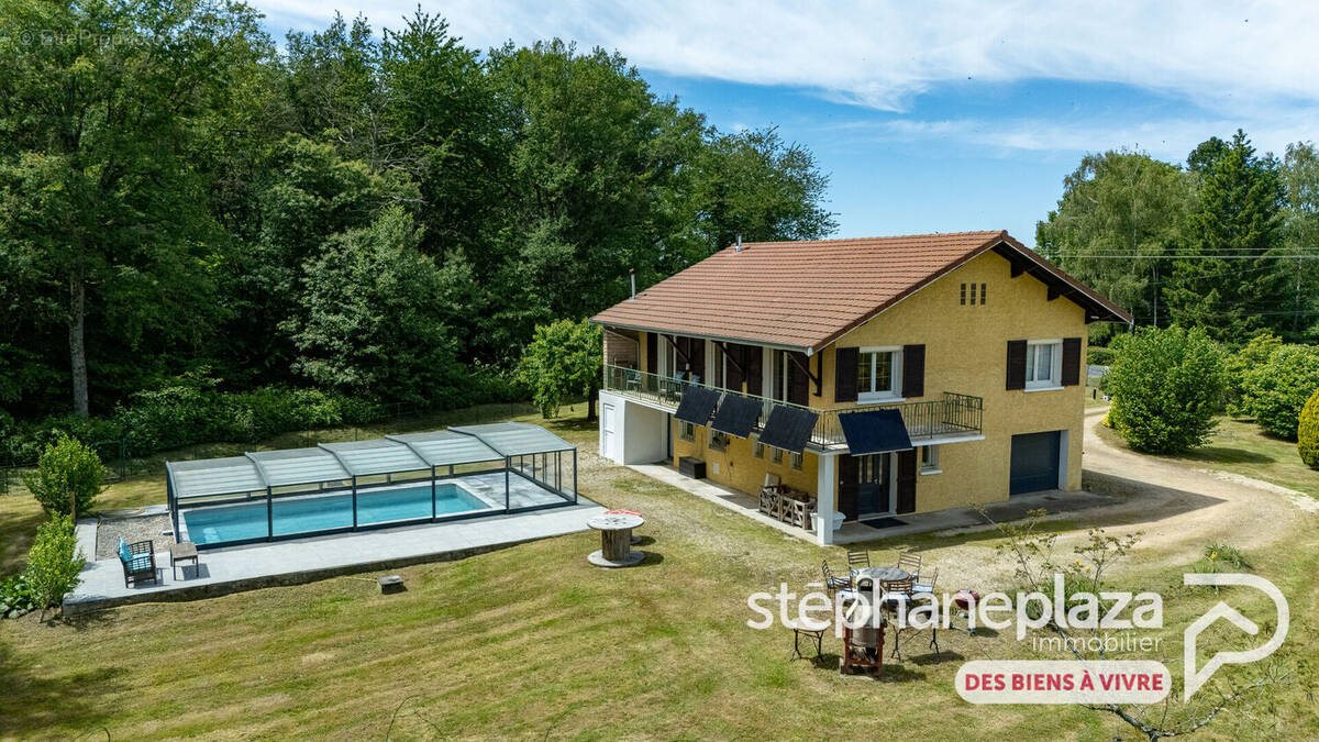Maison à vendre, 132m², Saint-Nizier-le-Désert