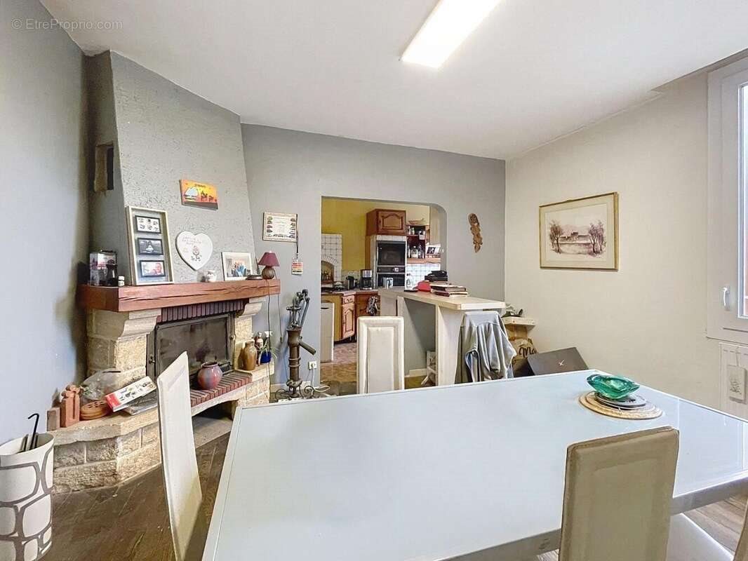 Maison à vendre, 170m², Lodes