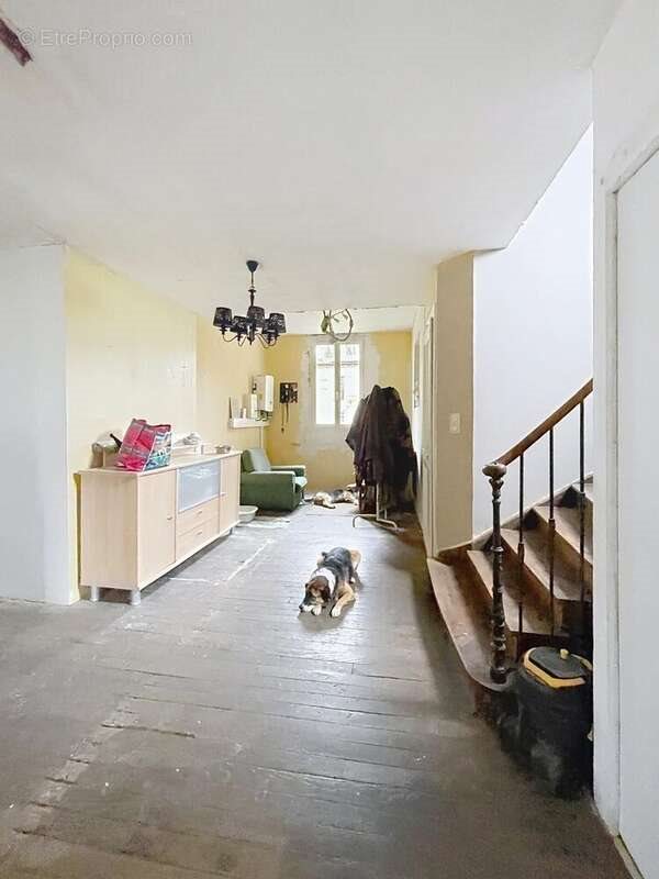 Maison à vendre, 170m², Lodes
