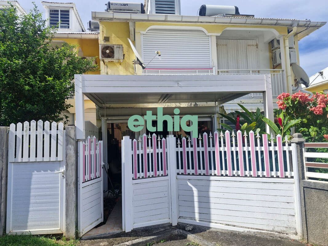 Maison à vendre, 93m², Petit-Bourg