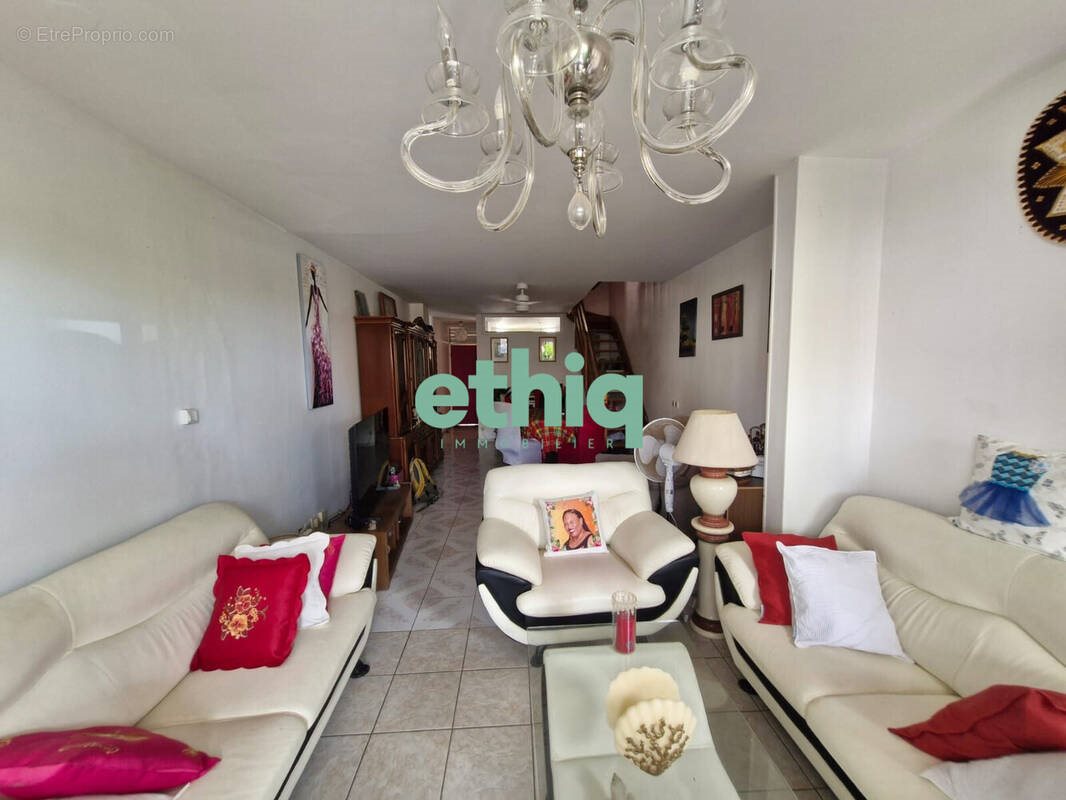 Maison à vendre, 93m², Petit-Bourg