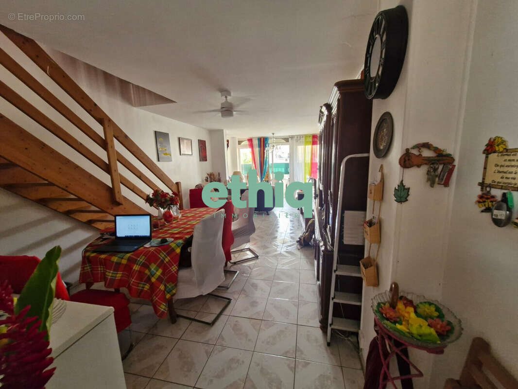 Maison à vendre, 93m², Petit-Bourg