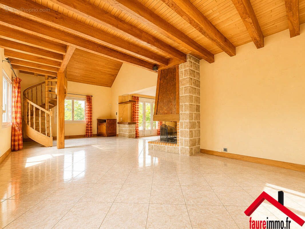 Maison à vendre, 190m², Brive-la-Gaillarde