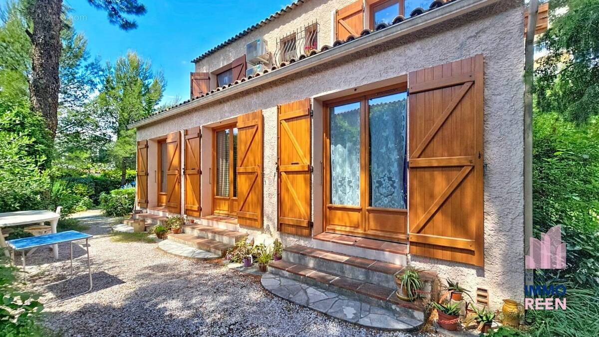 Maison à vendre, 102m², Saint-Mandrier-sur-Mer
