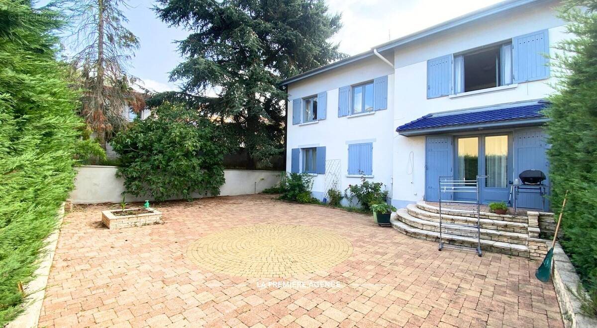 Maison à vendre, 172m², Tarare