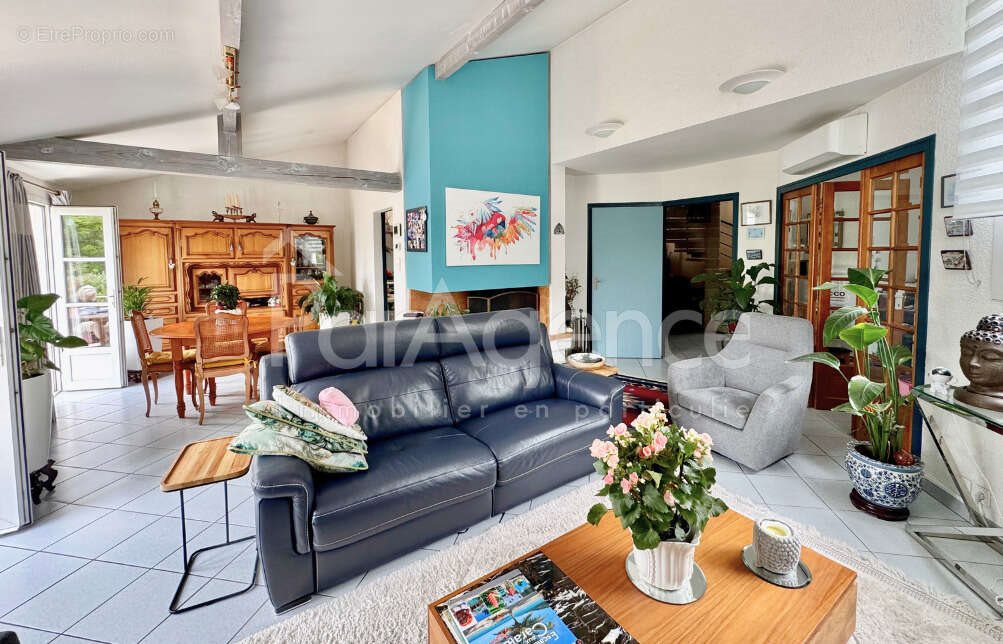 Maison à vendre, 131m², Vaux-sur-Mer