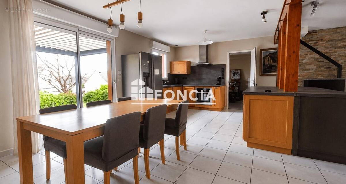 Maison à vendre, 107m², Le Luart