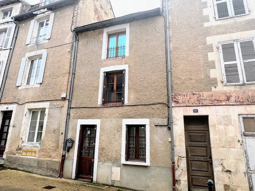 Maison à vendre, 108m², Montmorillon