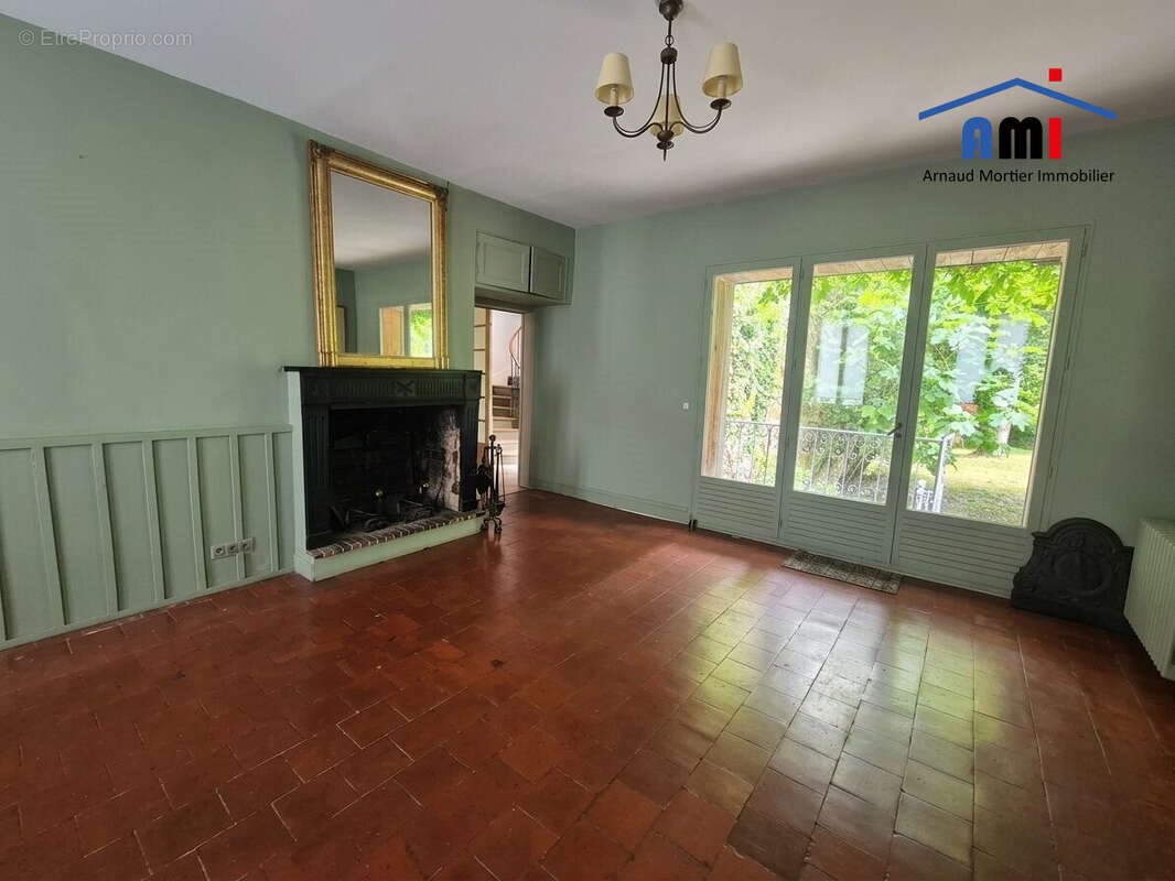 Maison à vendre, 249m², Moutiers-au-Perche