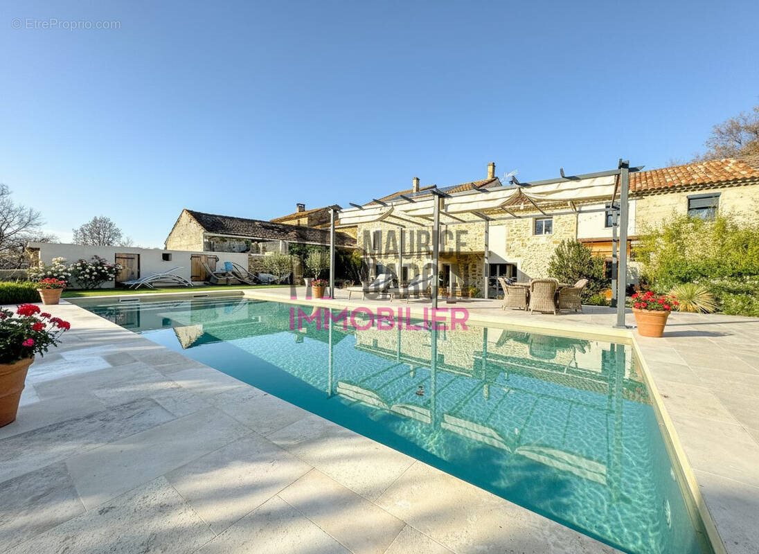 Maison à vendre, 260m², Jonquières