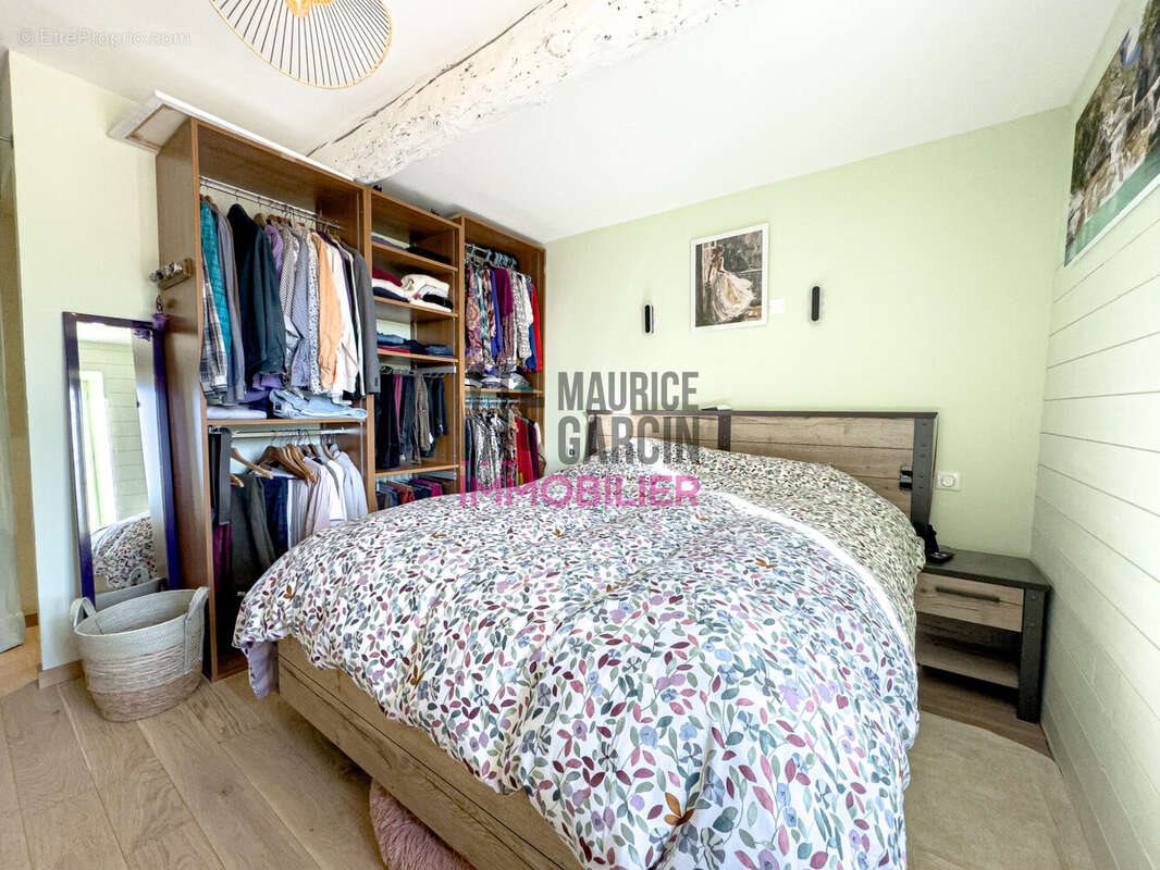 Maison à vendre, 260m², Jonquières