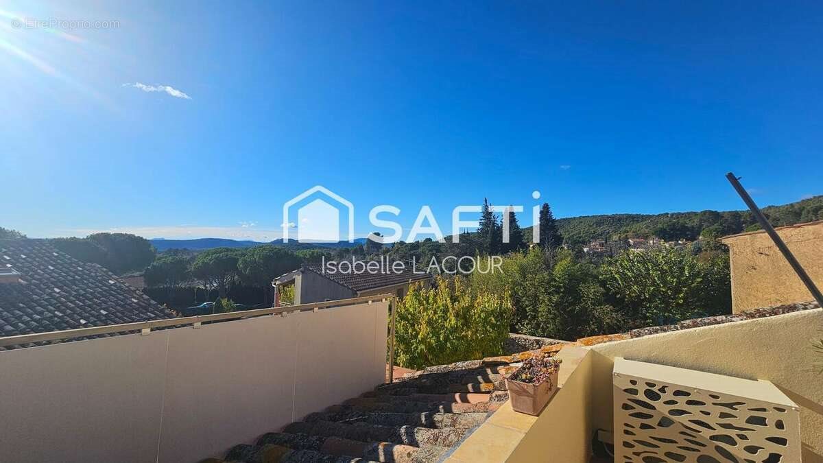 Maison à vendre, 143m², Villecroze
