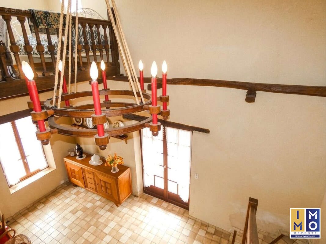 Maison à vendre, 150m², Azy