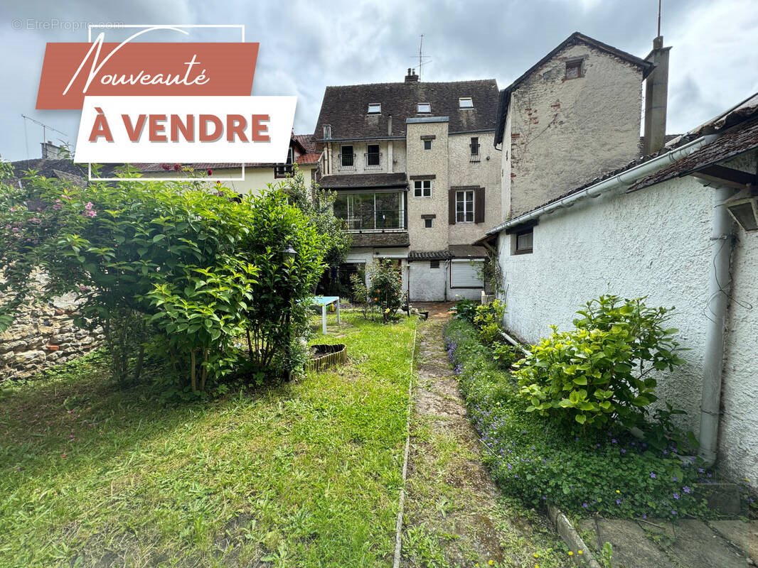 Maison à vendre, 169m², Ivry-la-Bataille