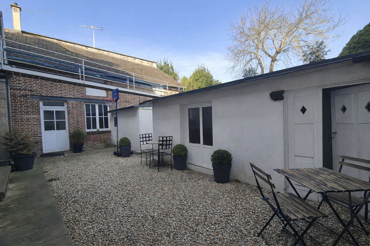 Maison à vendre, 214m², Belleu