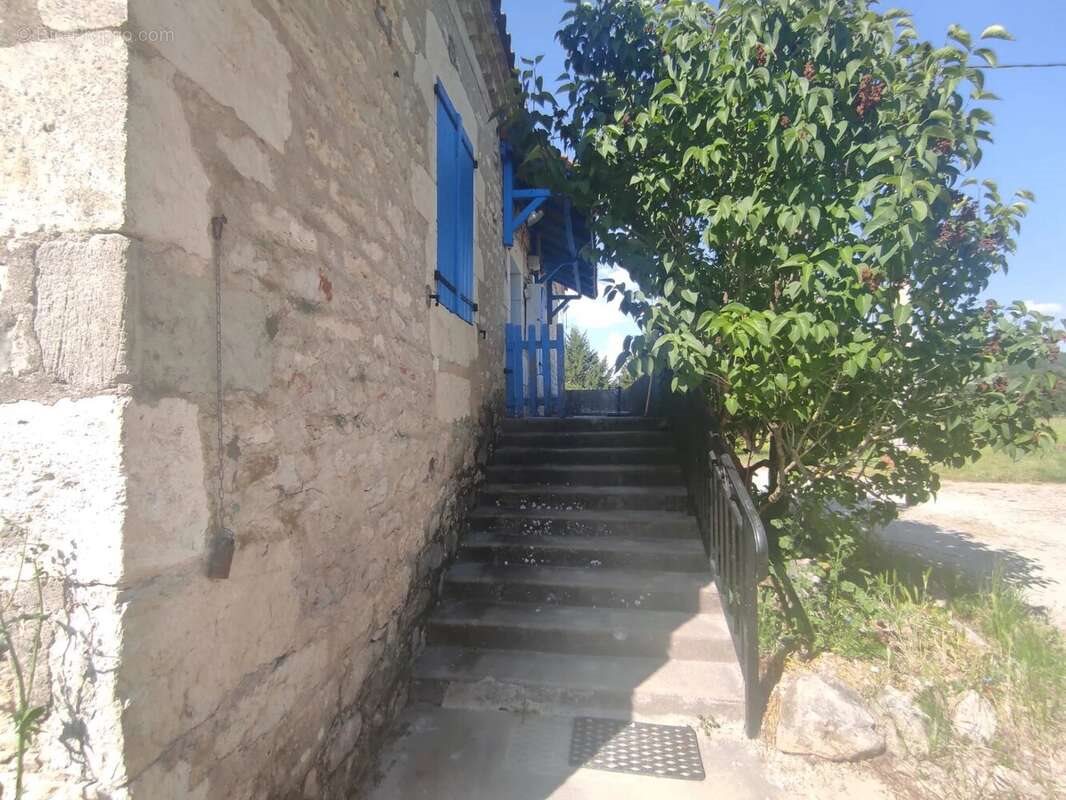 Maison à vendre, 120m², Montpezat-de-Quercy