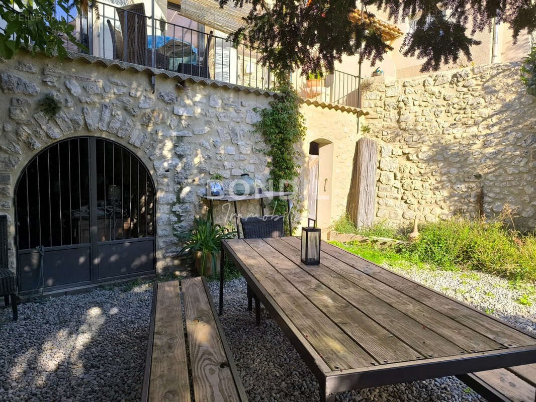 Maison à vendre, 87m², La Bastide-des-Jourdans