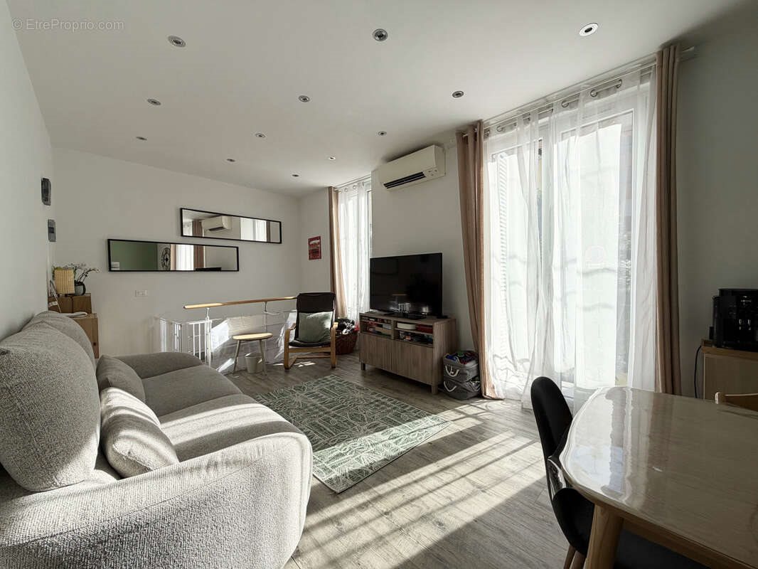 Appartement à vendre, 82m², Menton