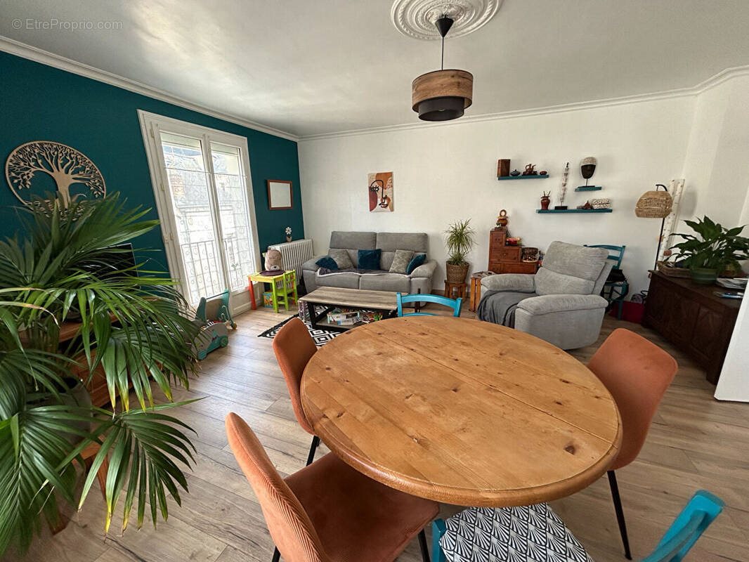 Appartement à vendre, 84m², Laval