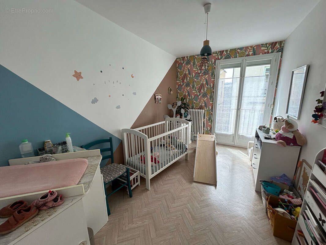 Appartement à vendre, 84m², Laval