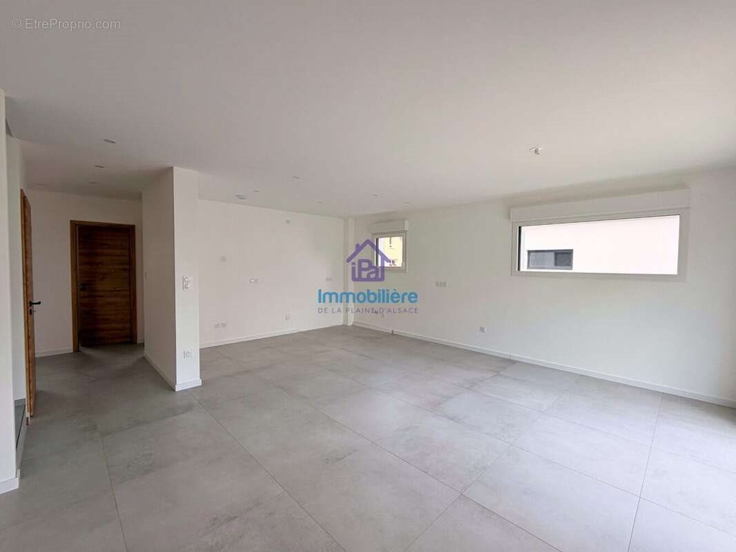 Maison à vendre, 122m², Blodelsheim