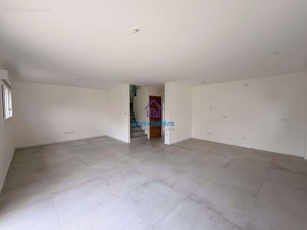 Maison à vendre, 122m², Blodelsheim