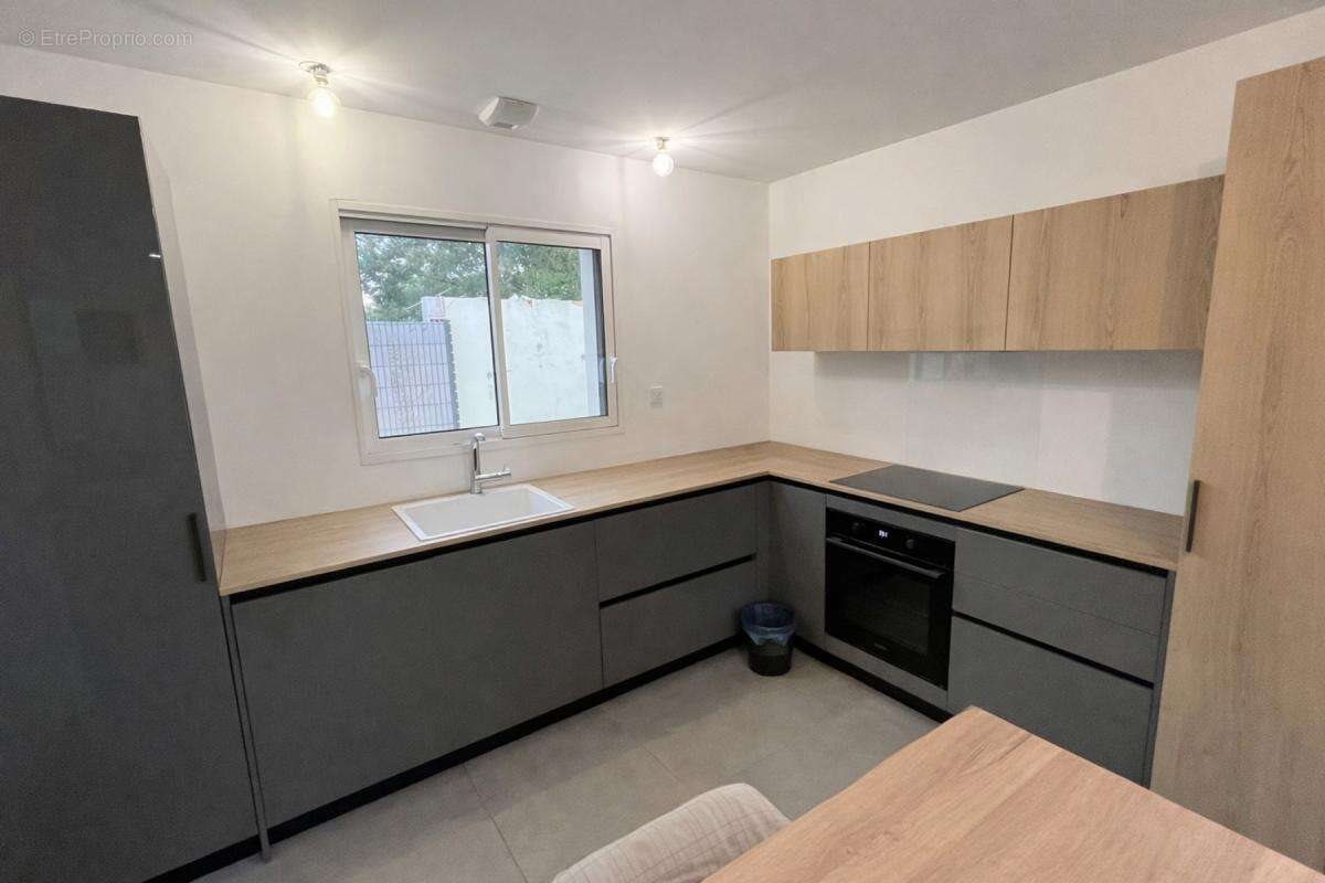 Maison à vendre, 95m², Gratentour