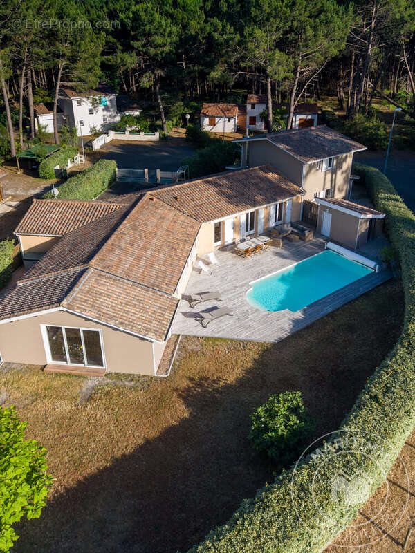Maison à vendre, 220m², Carcans