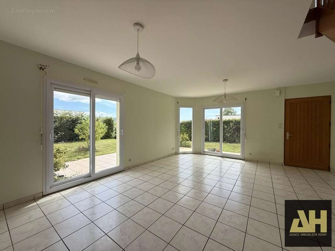 Maison à vendre, 77m², La Forest-Landerneau