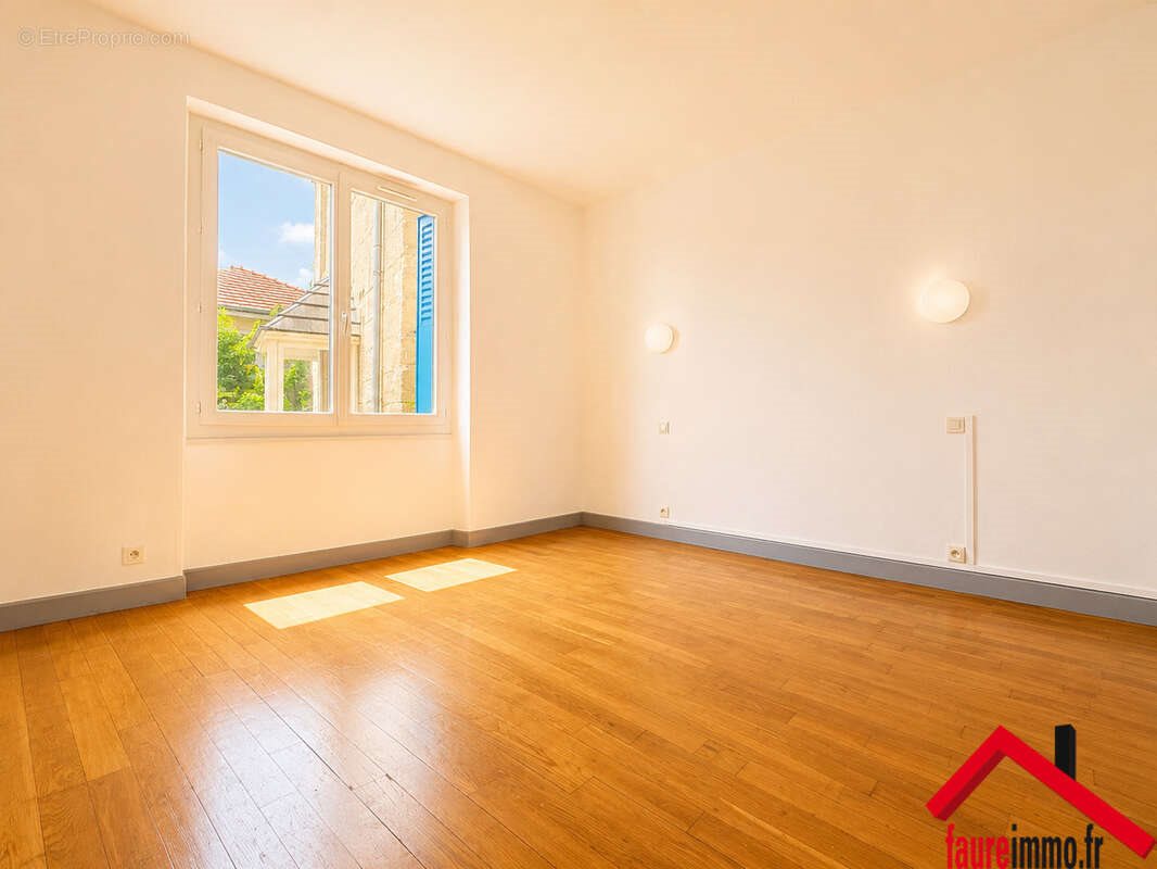 Appartement à vendre, 75m², Brive-la-Gaillarde