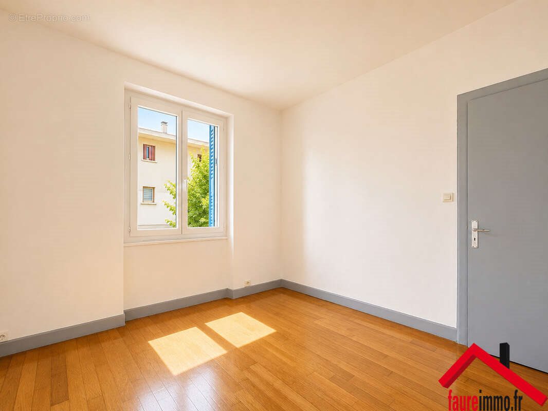 Appartement à vendre, 75m², Brive-la-Gaillarde