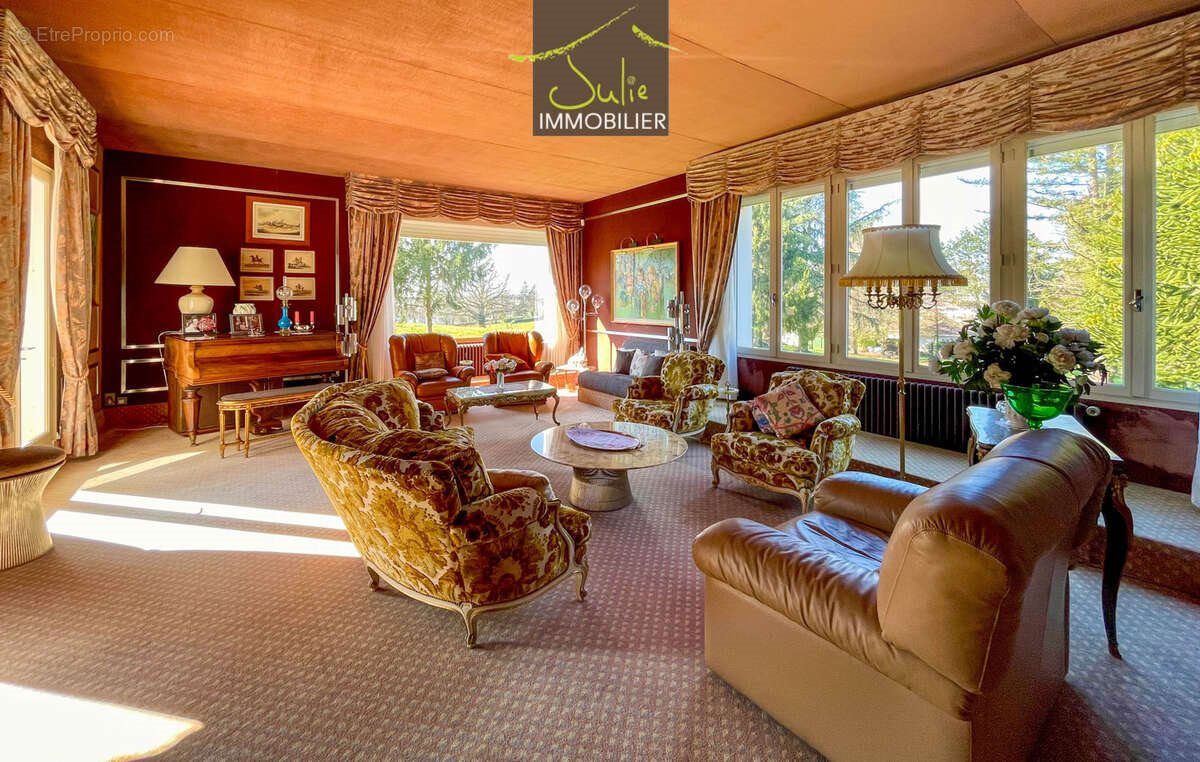 Maison à vendre, 394m², Cerizay