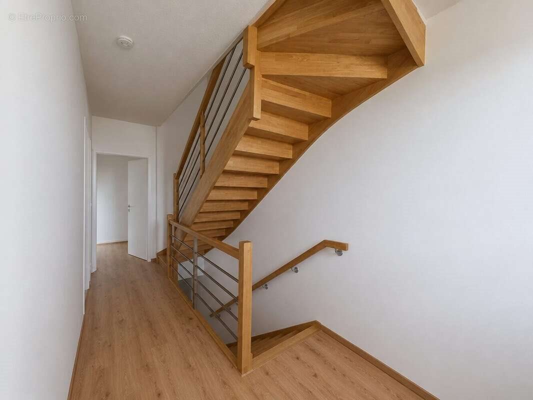Maison à vendre, 87m², Seilh