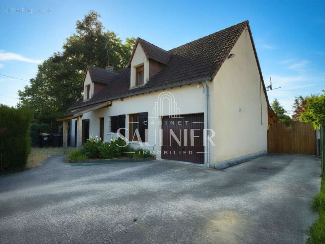Maison à vendre, 161m², La Ferté-Beauharnais