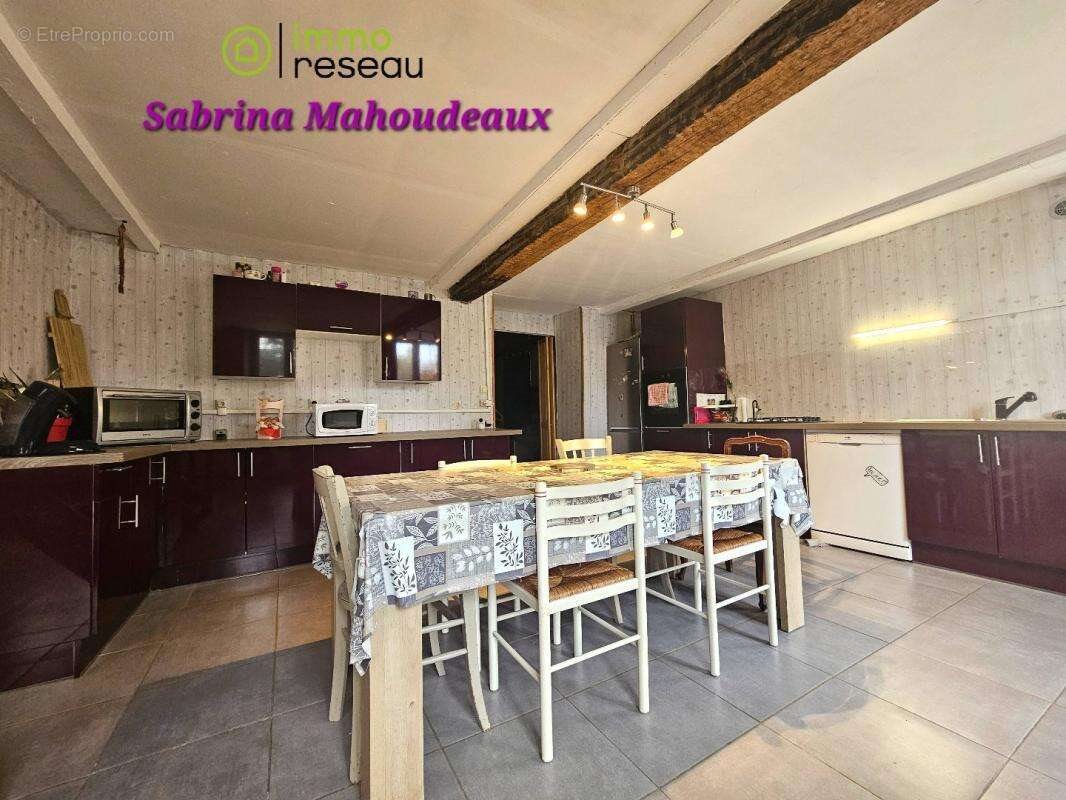 Maison à vendre, 129m², Aubenton