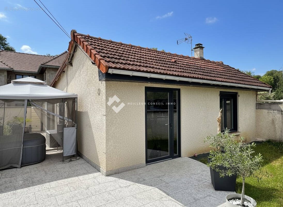 Maison à vendre, 72m², Chessy
