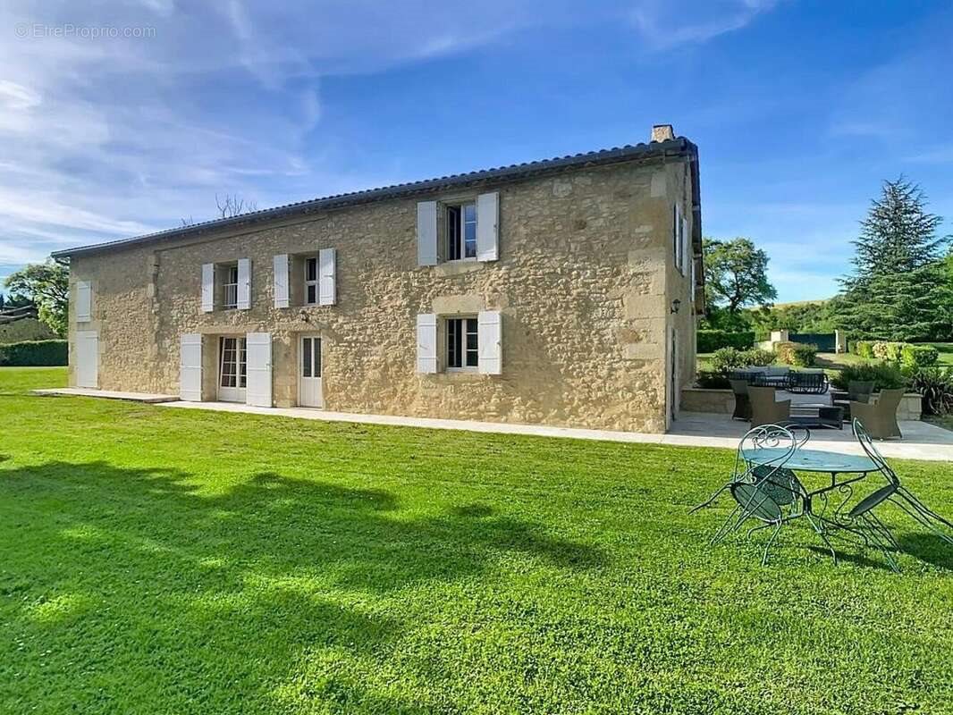 Maison à vendre, 252m², Auch