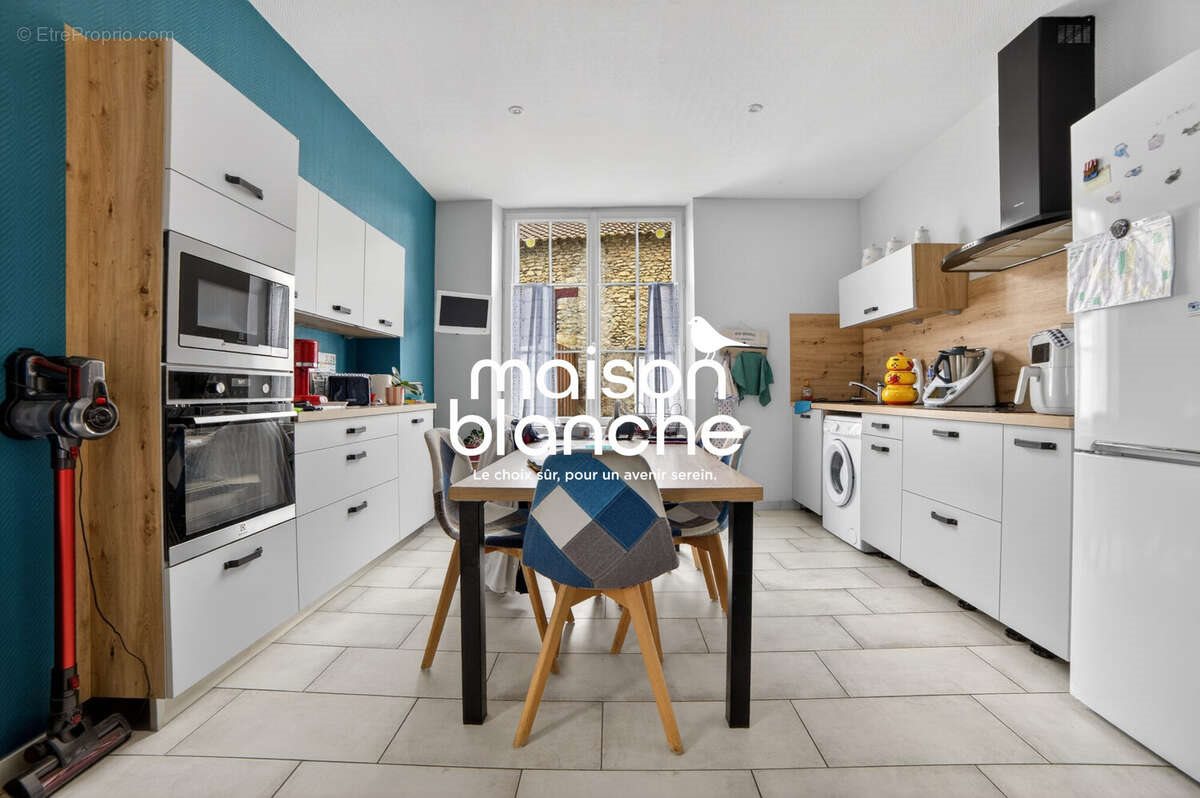 Maison à vendre, 138m², Thénezay