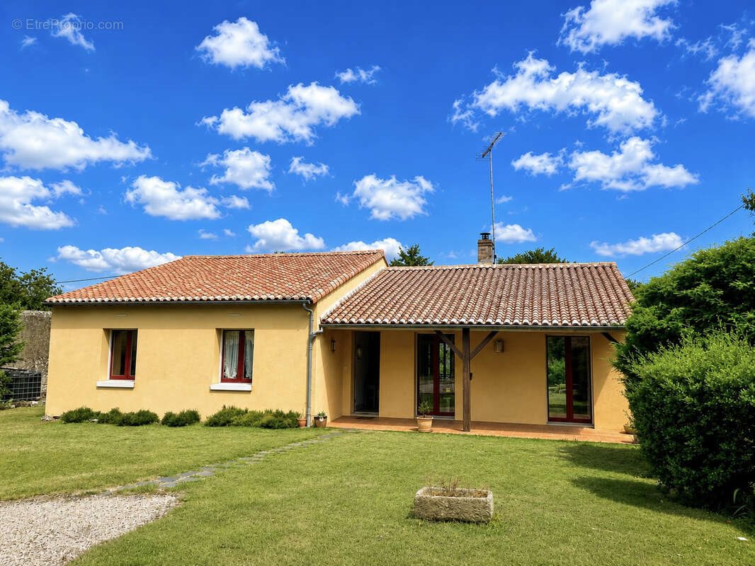 Maison à vendre, 133m², Thénezay