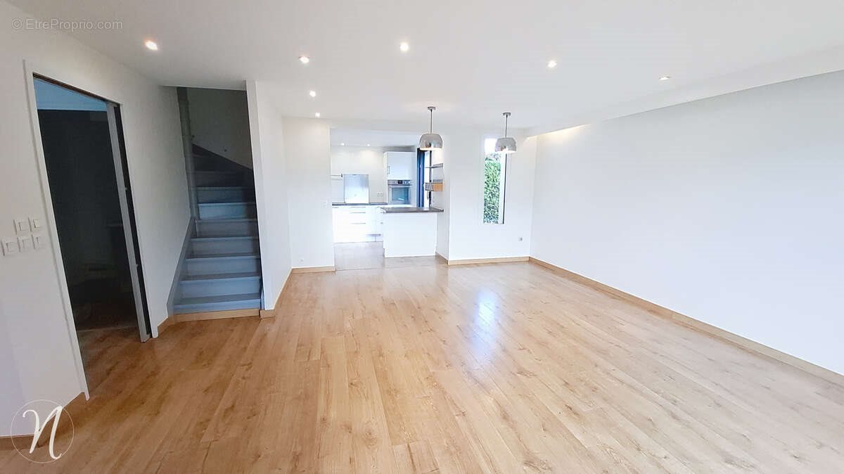 Maison à vendre, 118m², Millery