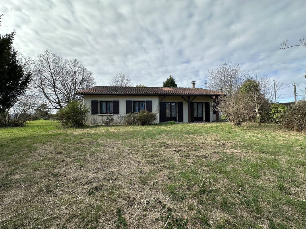 Maison à vendre, 92m², Saint-Aulaye