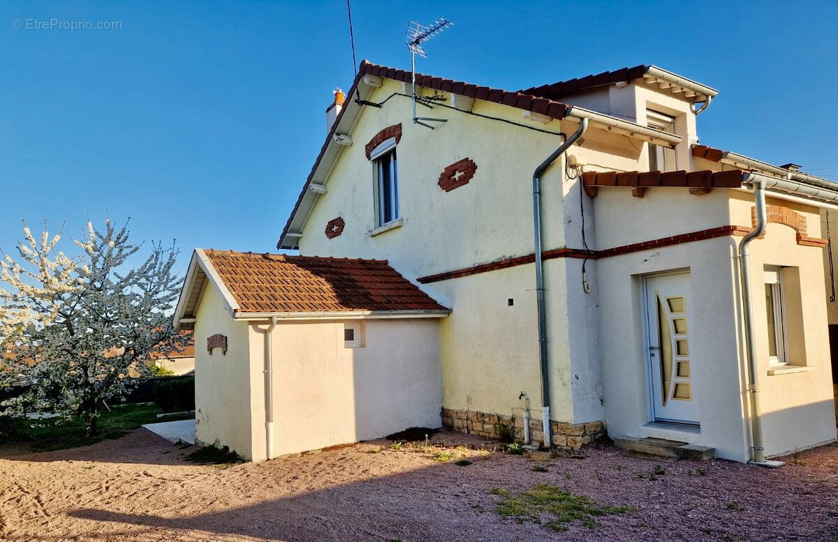 Maison à vendre, 104m², Montceau-les-Mines