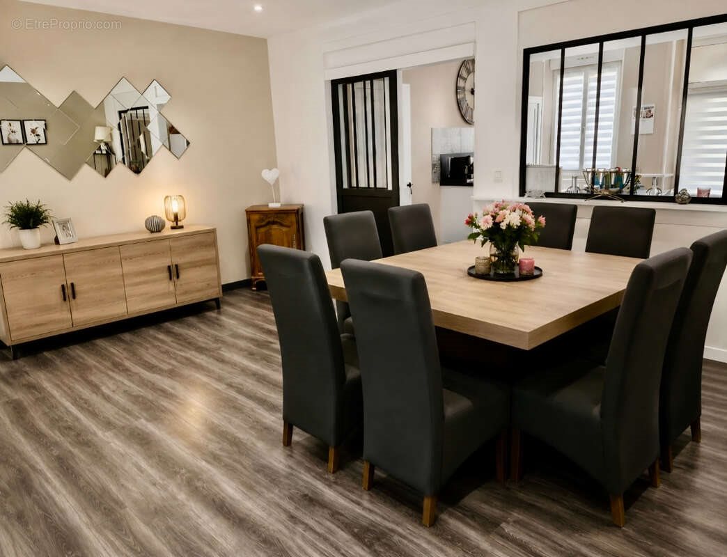 Maison à vendre, 104m², Montceau-les-Mines