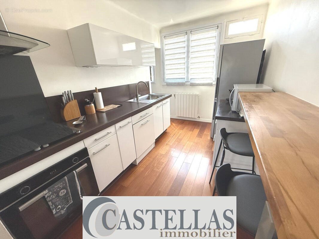 Appartement à vendre, 65m², Carnoux-en-Provence