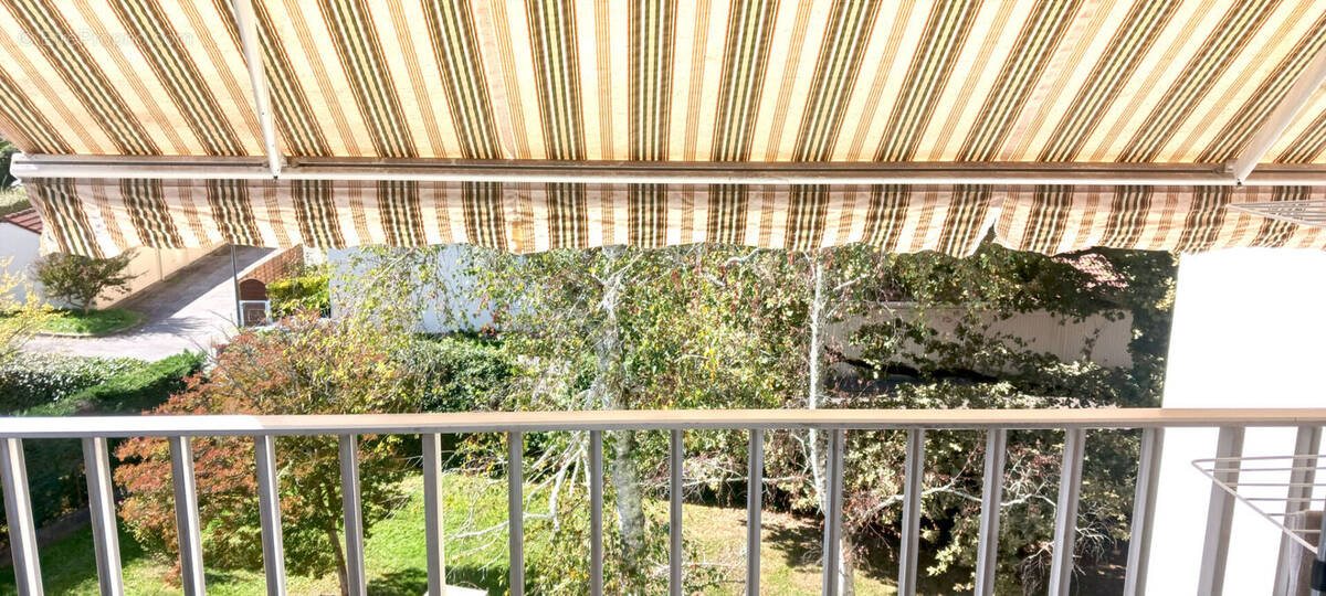 Appartement à vendre, 63m², Lons