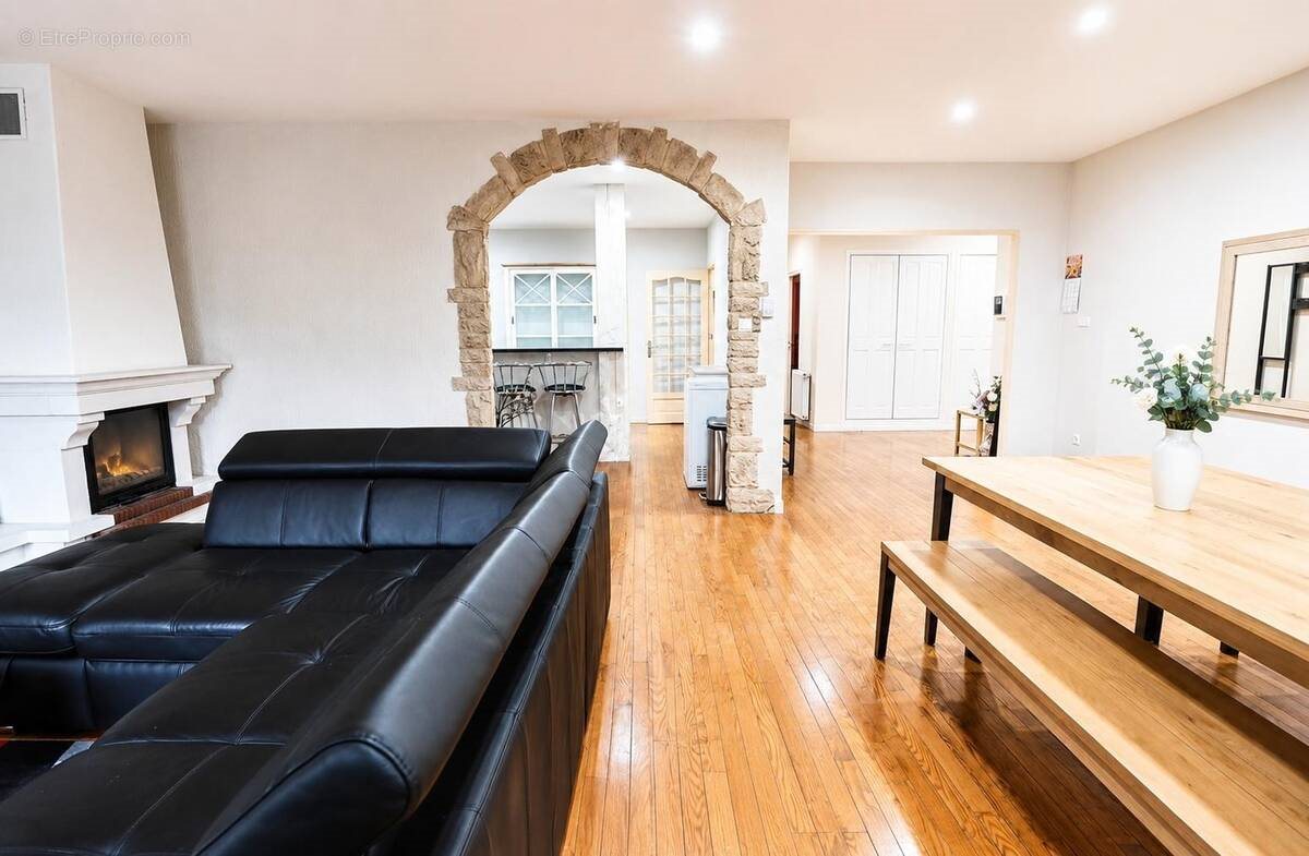 Maison à vendre, 123m², Murville