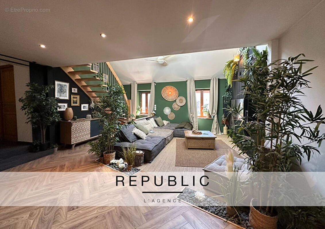 Appartement à vendre, 147m², Albertville