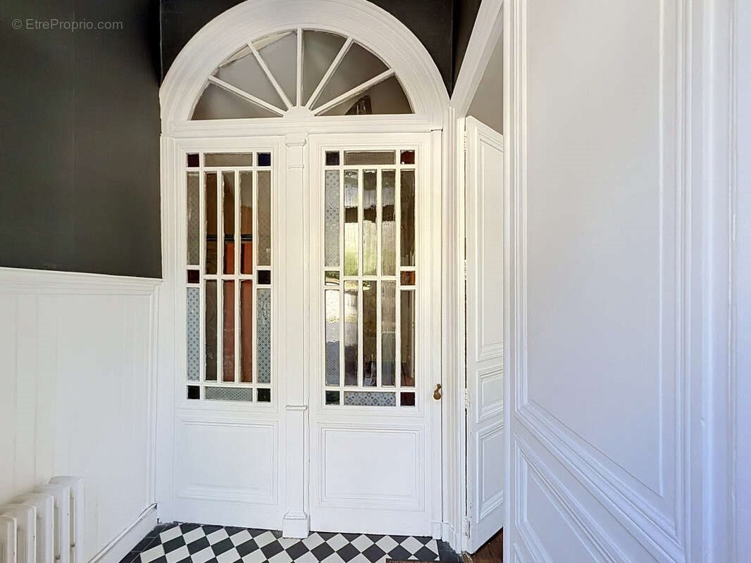 Maison à vendre, 197m², Angoulême