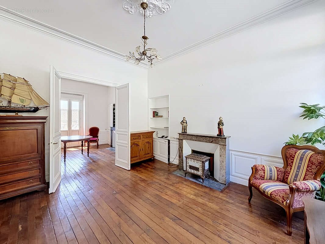 Maison à vendre, 197m², Angoulême