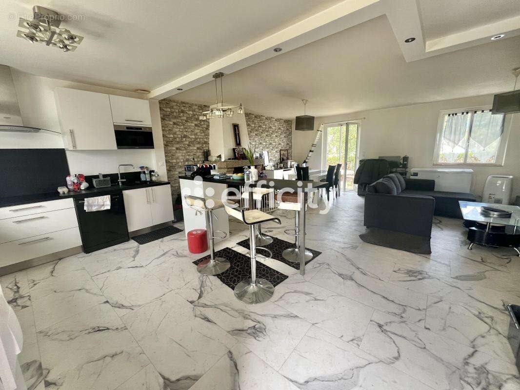 Maison à vendre, 95m², Carquefou